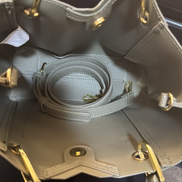 STEVE MADDEN BKARTA CROSSBODY BAG COLOR MILITARY GREEN TIK TOK VIRAL TRENDY NWOT - Picture 11 of 11